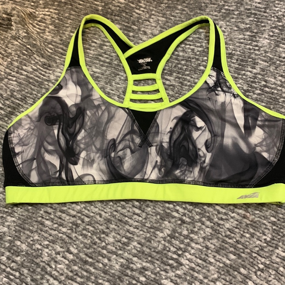 NWOT Avía sports bra